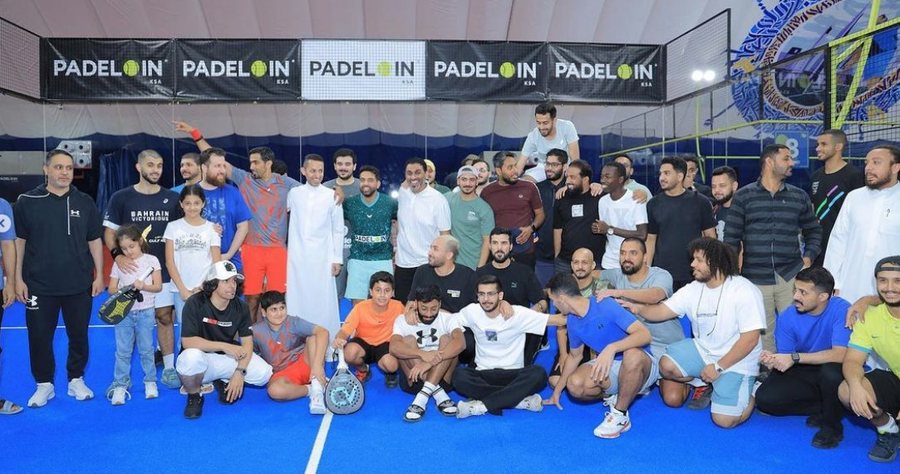 Padel IN Tour competitors gathered on court